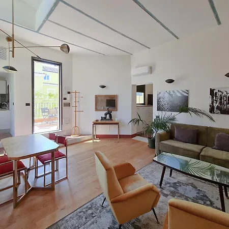 Cs Stylish Loft With Terrace Spanish Steps * רומא