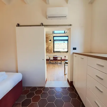 Cs Stylish Loft With Terrace Spanish Steps Apartament *